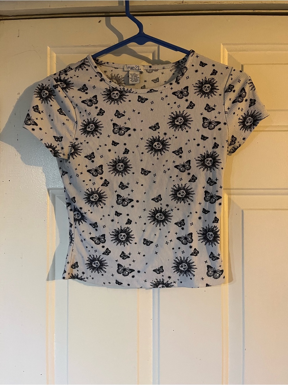 Rue21 White Ribbed Crop Tee with Black Sun & Butterfly Motif